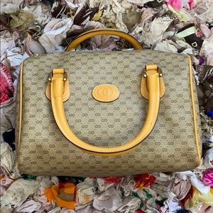 SALE! 🎉 VINTAGE 🤙🏽 Gucci Boston Bag